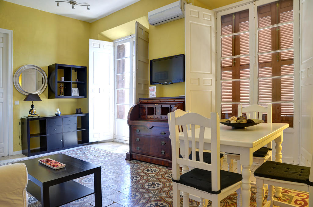 Apartamentos Gold Málaga Habitación foto